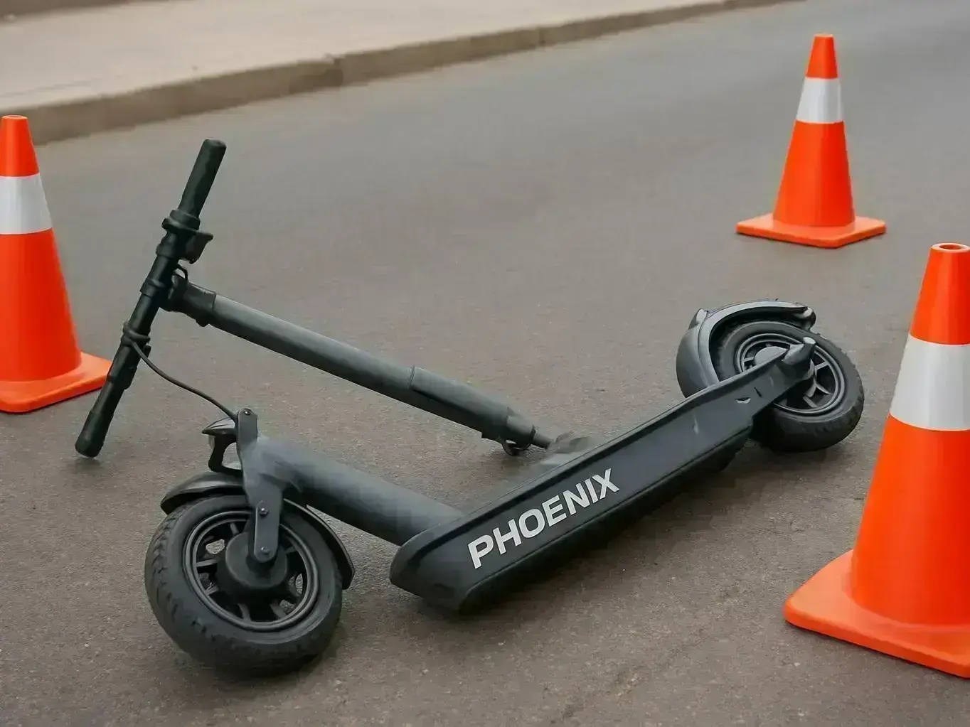 Phoenix Accident and Injury Law Firm consulting injured client about lost wages in Palm Valley